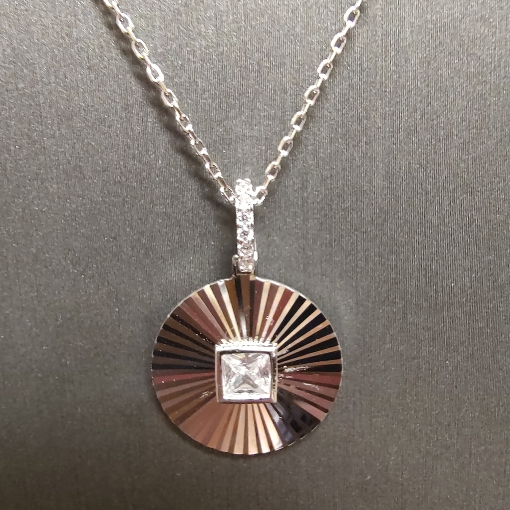 Tocara Dina necklace